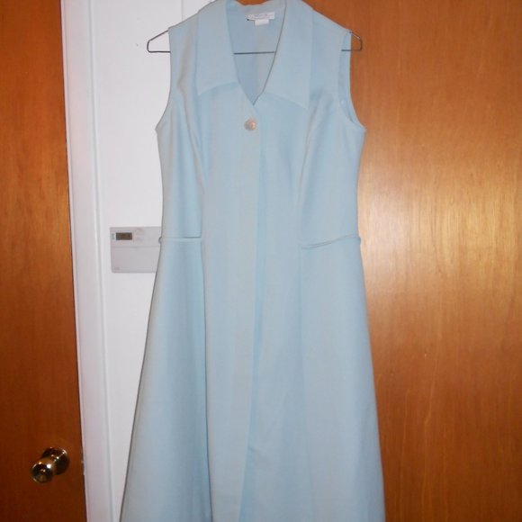 Sage green sleeveless dress, ties in back for slim - Picture 1 of 1